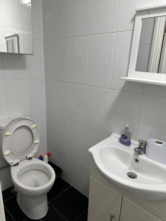 Beautiful Hoe Street Dream Ground Floor One Bedroom Apartment London Eksteriør billede
